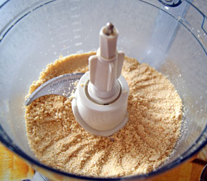 grinding nuts in food processor