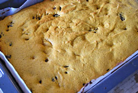 freshly baked pumpkin bars in tin