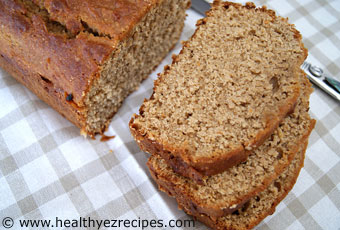 whole wheat banana bread with honey