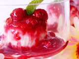 yogurt panna cotta with raspberry coulis